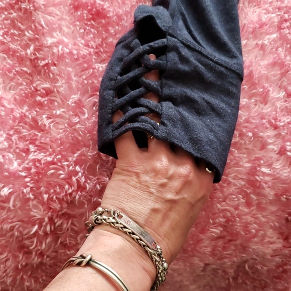 Calvin Klein workout capri pants - Picture 2 of 4